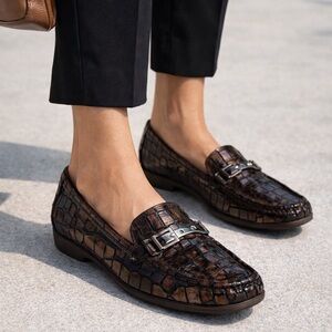Donald J Pliner Croc Embossed Leather Loafers Women 7M Brown Slip On